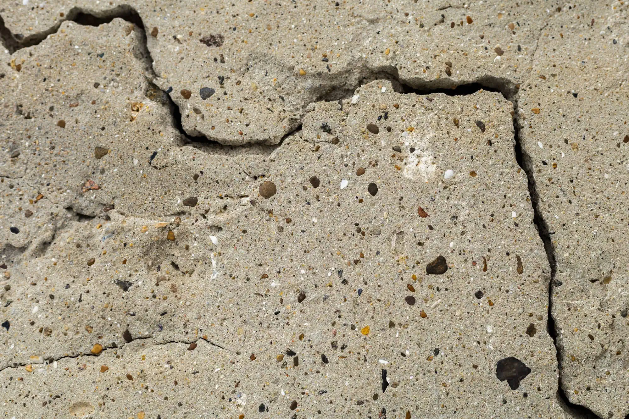 Basement foundation crack